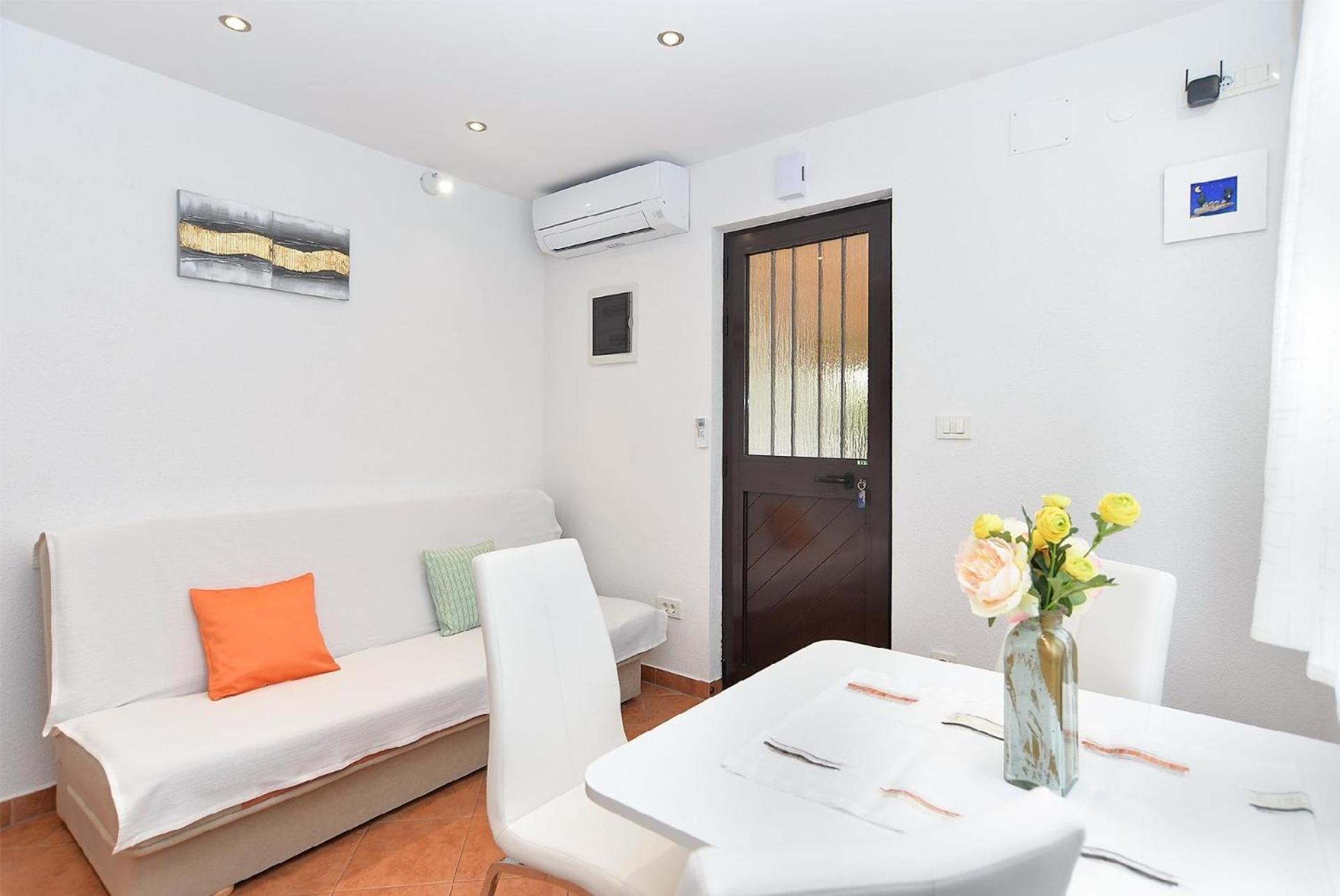 Fuer 3 Personen Ca 27 Qm In Rovinj, Istrien Istrische Riviera *